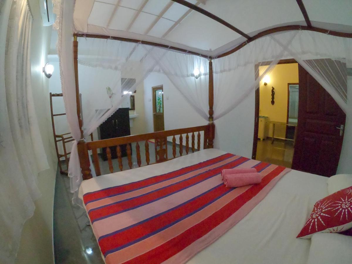 Villa Girilena Hikkaduwa Exterior photo